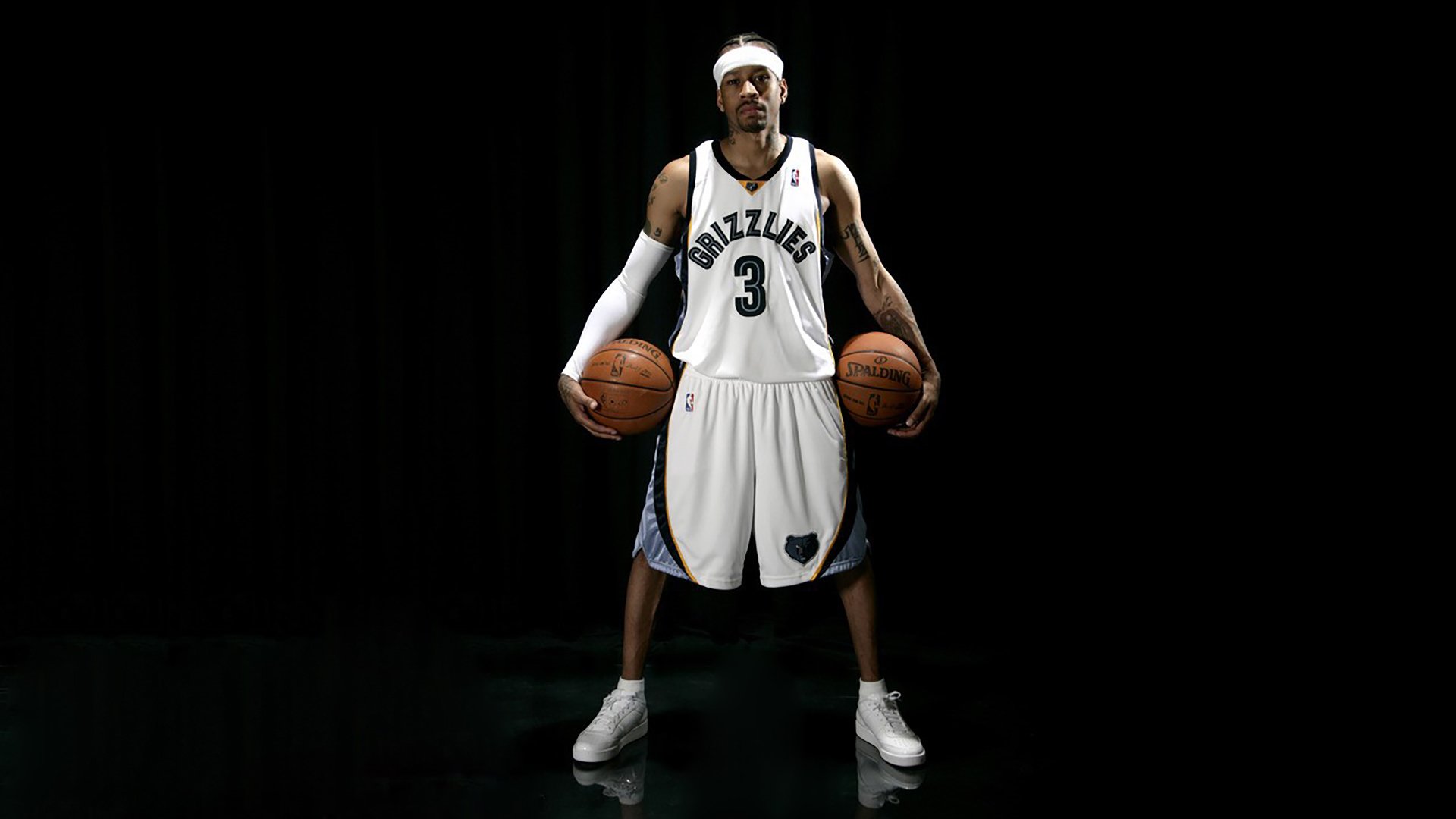 开云体育移动版-关键对决：季后赛第一轮谁将胜出？，季后赛决赛打几场